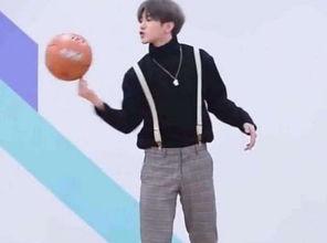 蔡徐坤吃瓜搞笑视频合集,笑料百出！